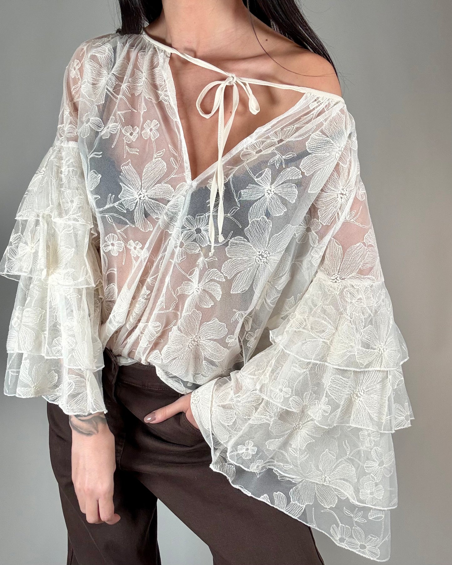 BLUSA RICAMATA A FIORI