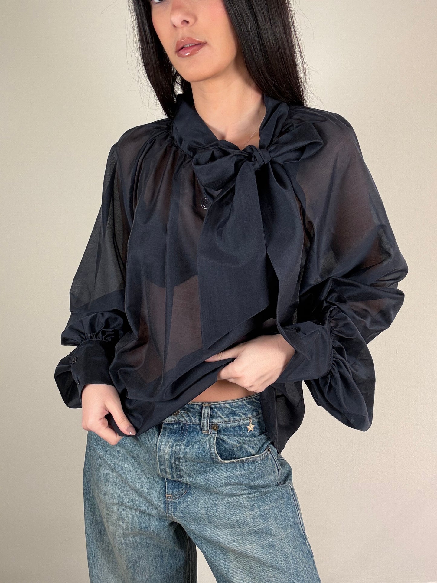 BLUSA CON FIOCCO