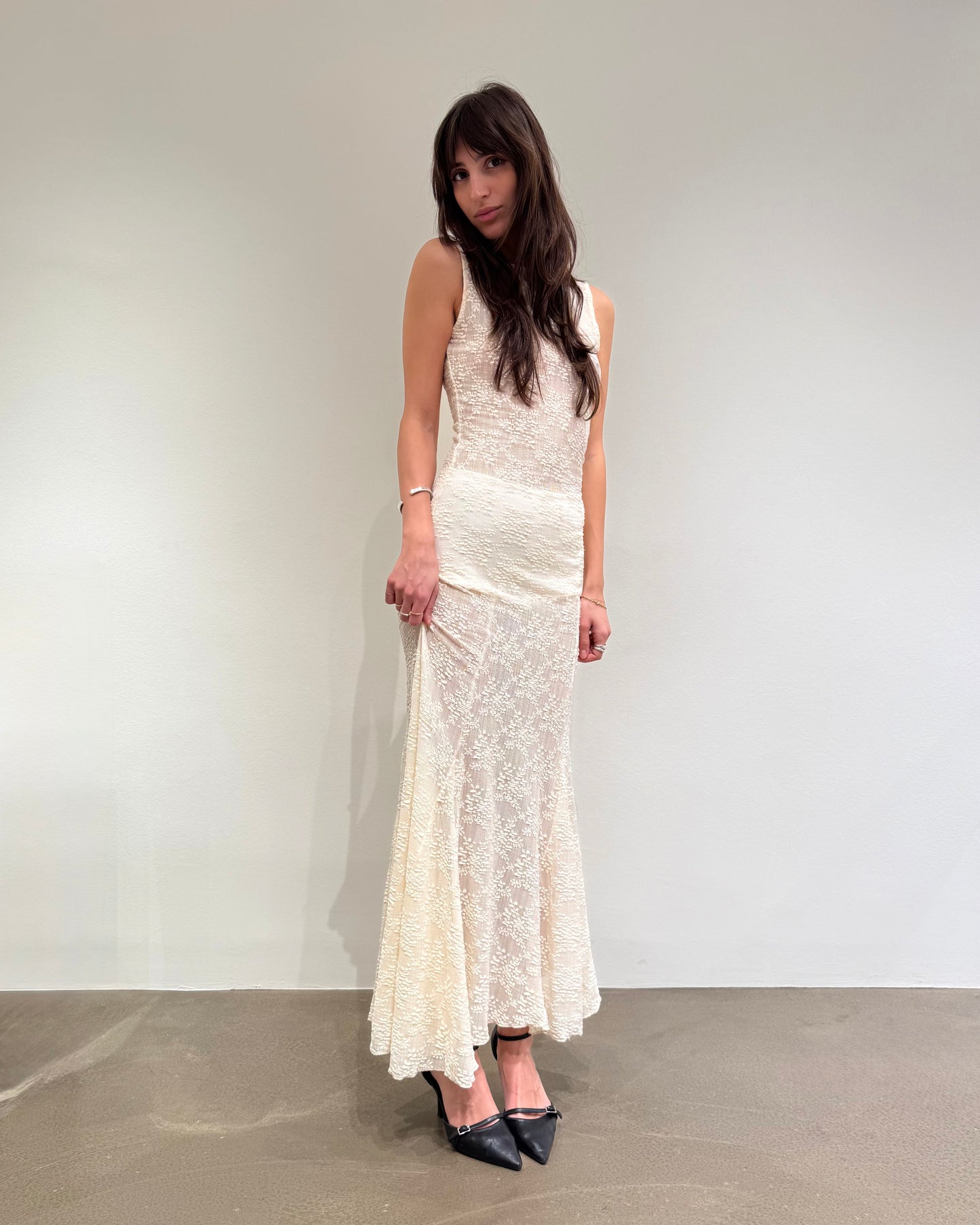 ABITO LUNGO IN PIZZO