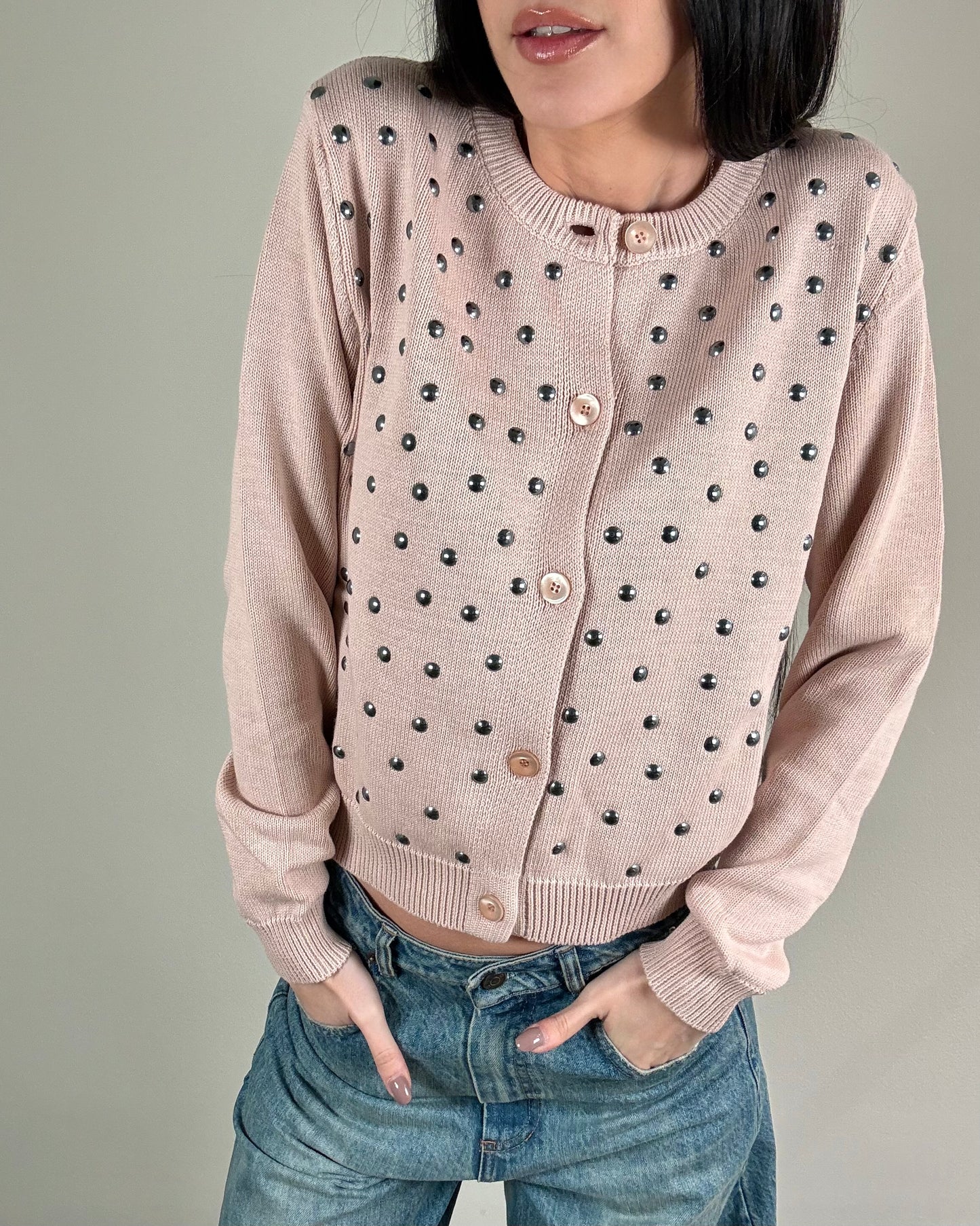 CARDIGAN CON BORCHIE