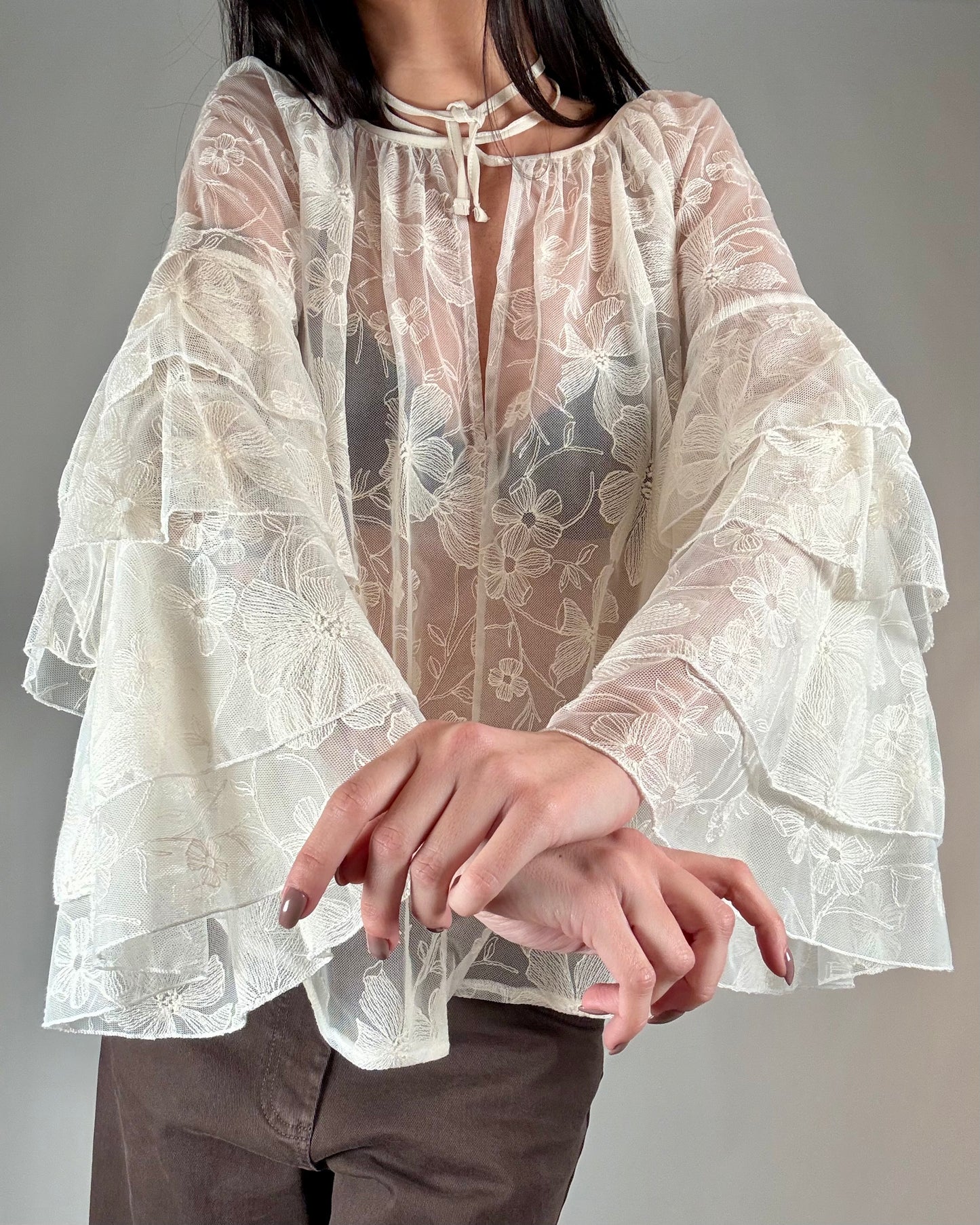 BLUSA RICAMATA A FIORI