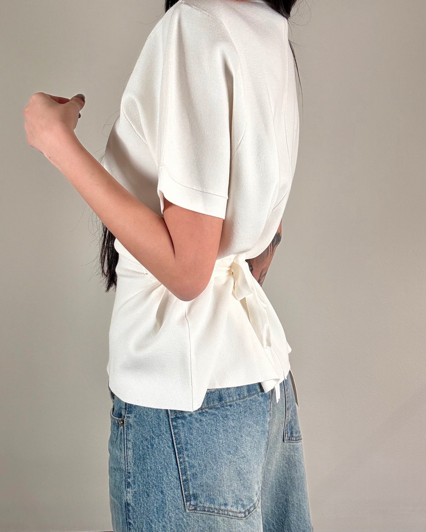 MAGLIA CON CINTURA