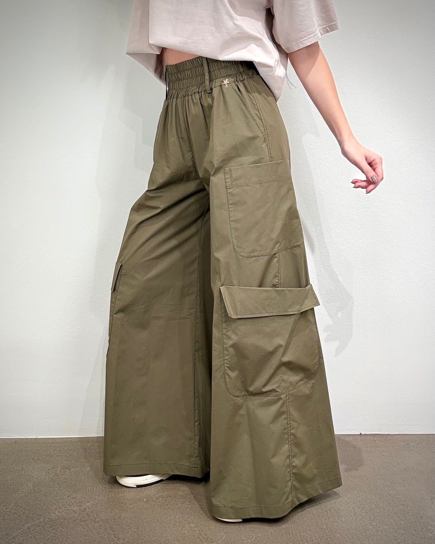 CARGO EXTRA WIDE LEG