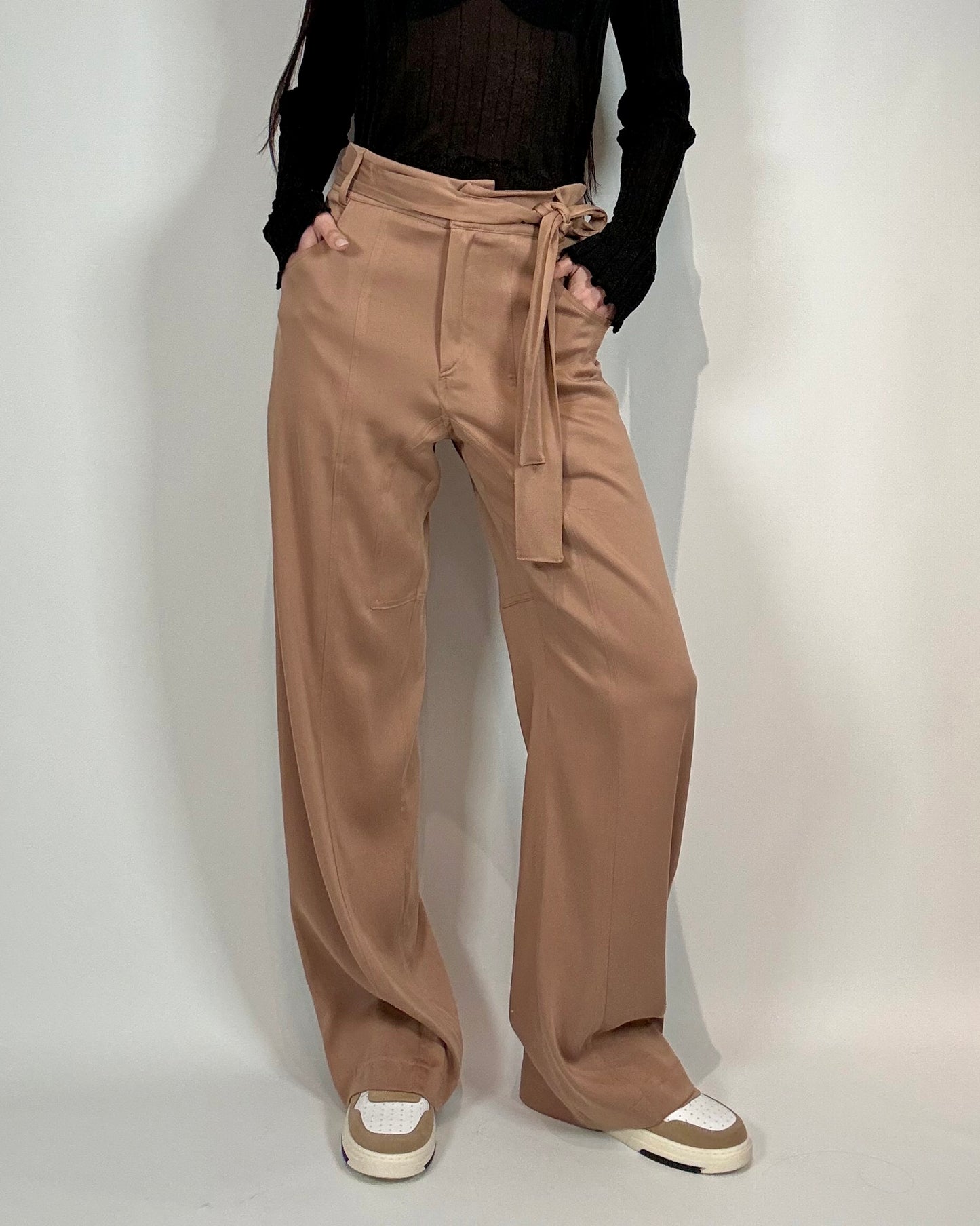 PANTALONE FLUIDO CON CINTURA